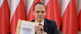 Wiceminister infrastruktury Rafał Weber zatwierdził Program inwestycji dla obwodnicy Brzostka i Kołaczyc