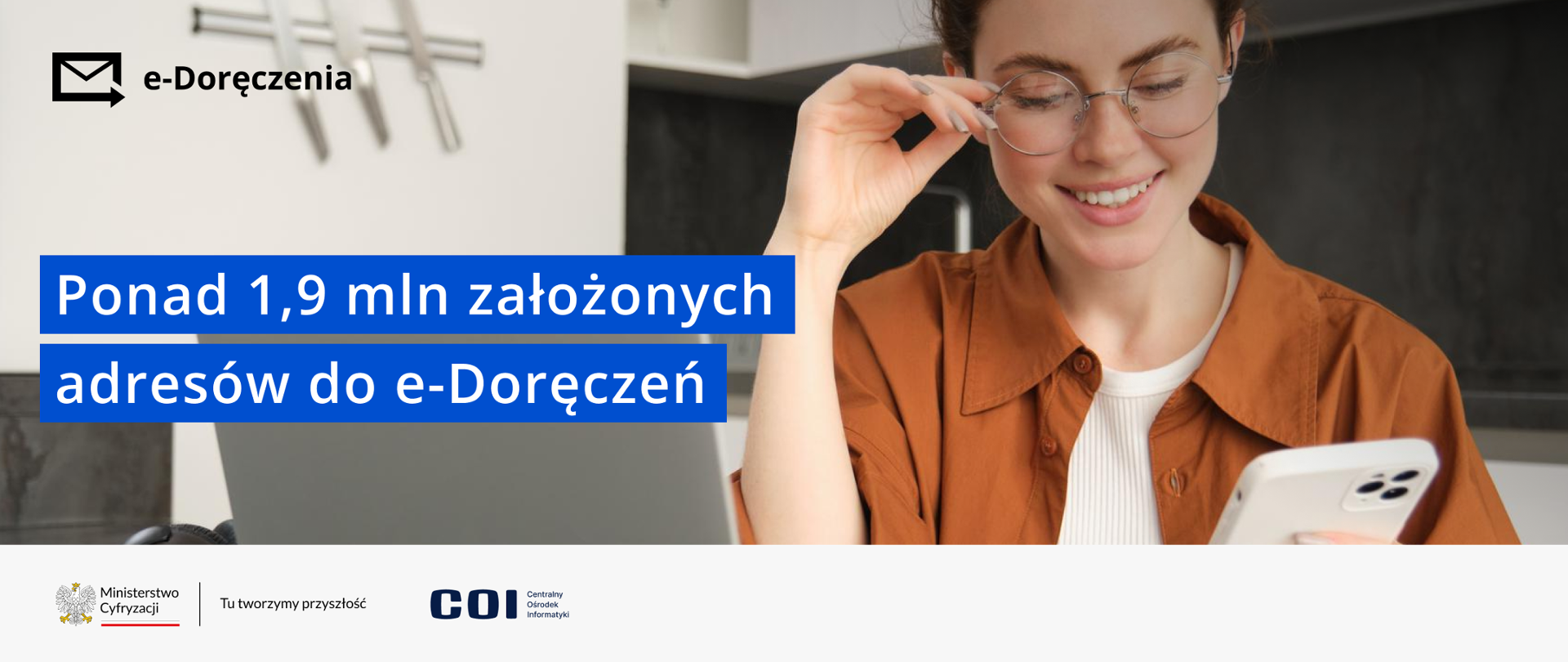 Slajder: Polacy stawiają na cyfryzację – ponad 1,9 mln założonych adresów do e-Doręczeń