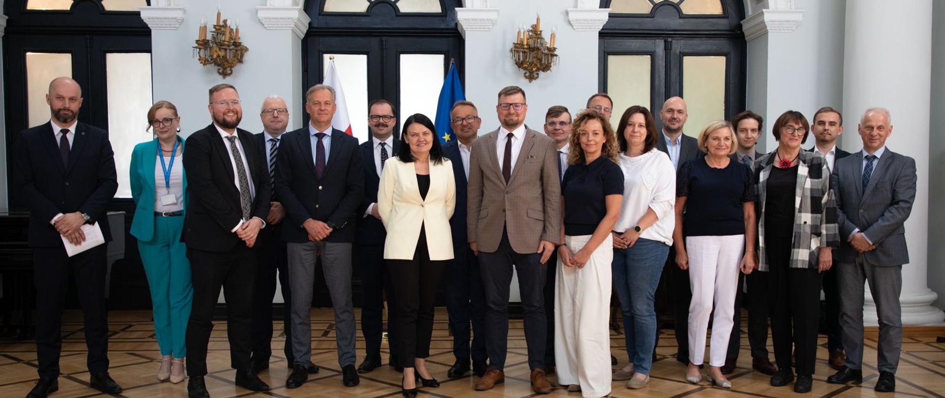 spotkanie wiceminister Katarzyny Kacperczyk ze środowiskiem farmaceutycznym