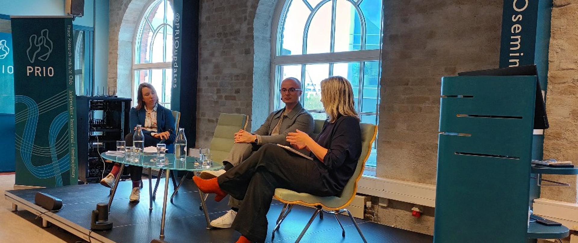 Seminarium nt. zagrożeń dla bezpieczeństwa uchodźców 