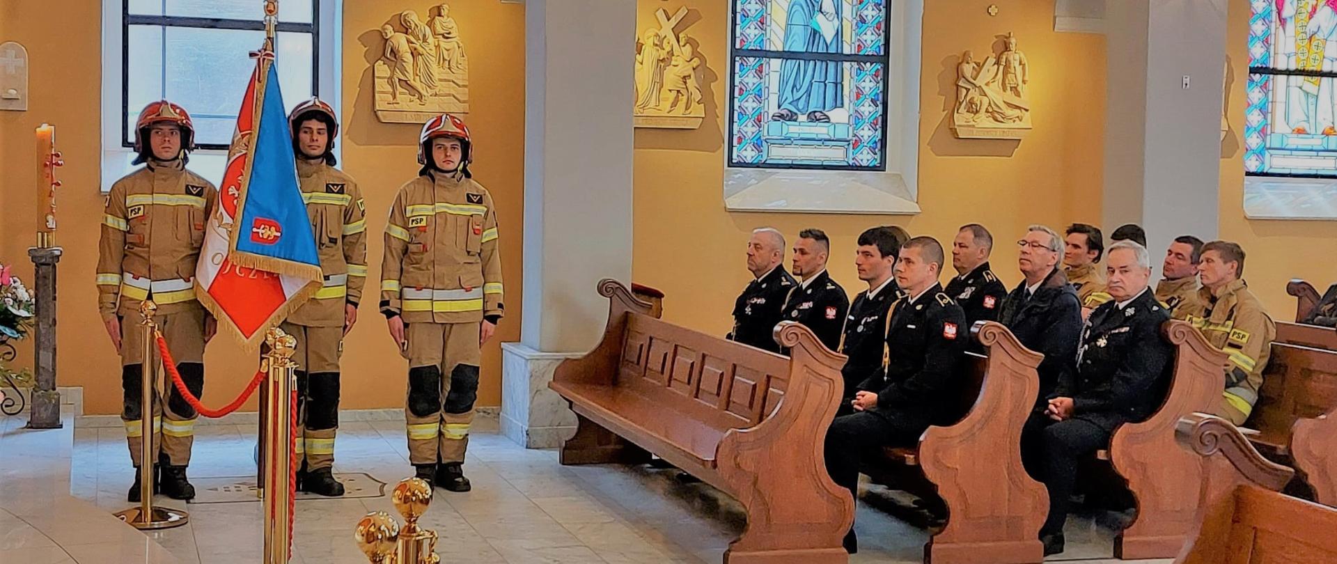 Msza Święta z okazji Dnia Strażaka