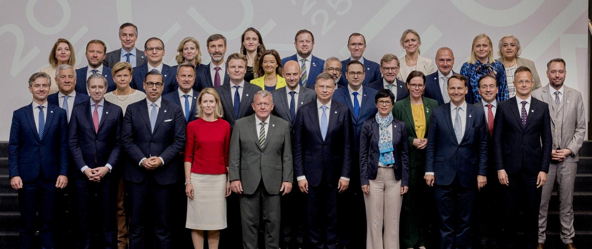 Wicepremier Radosław Sikorski na nieformalnym spotkaniu ministrów spraw zagranicznych państw członkowskich UE w Kopenhadze