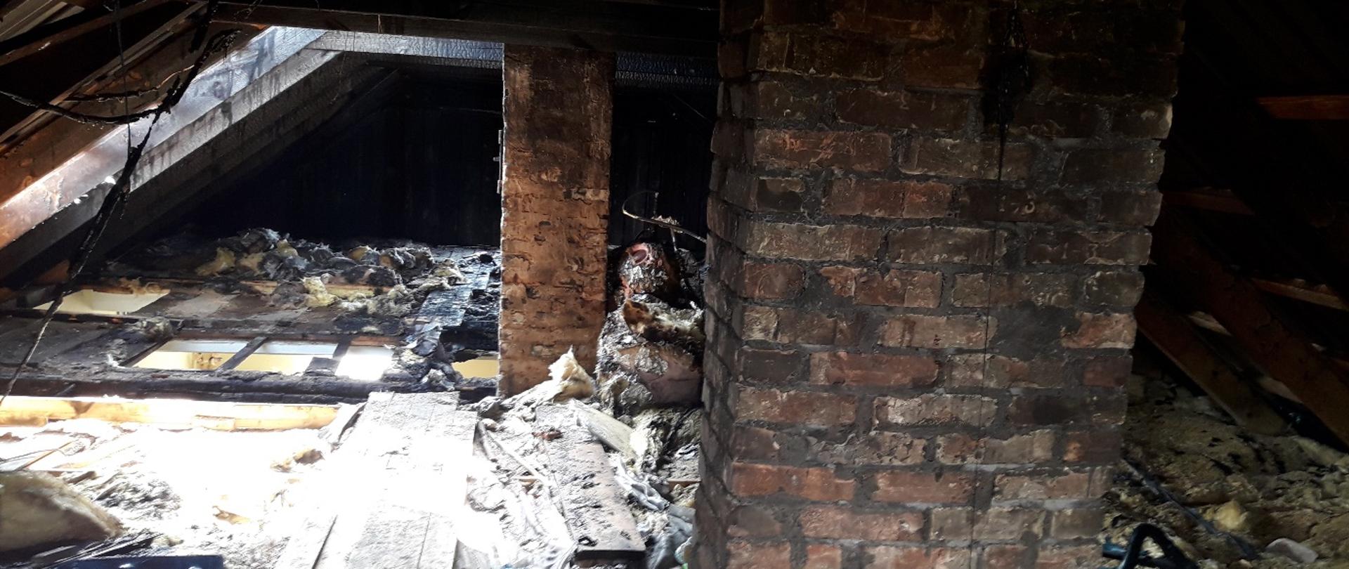 Pożar poddasza w miejscowości Downary.