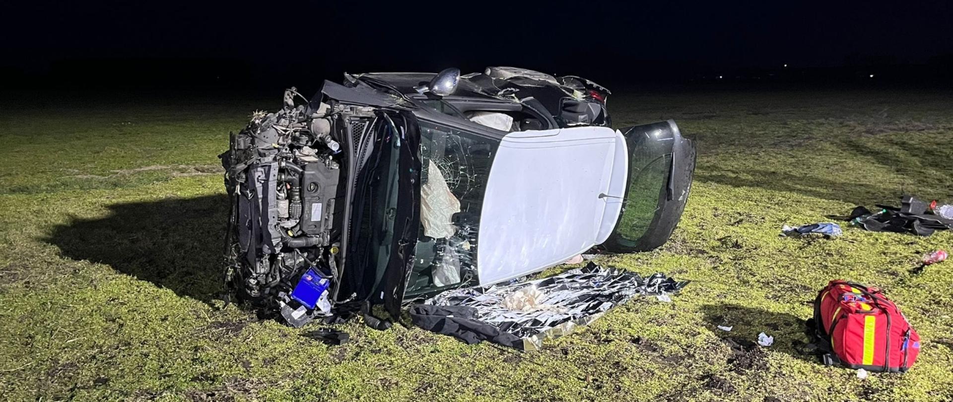 Dachowanie samochodu osobowego