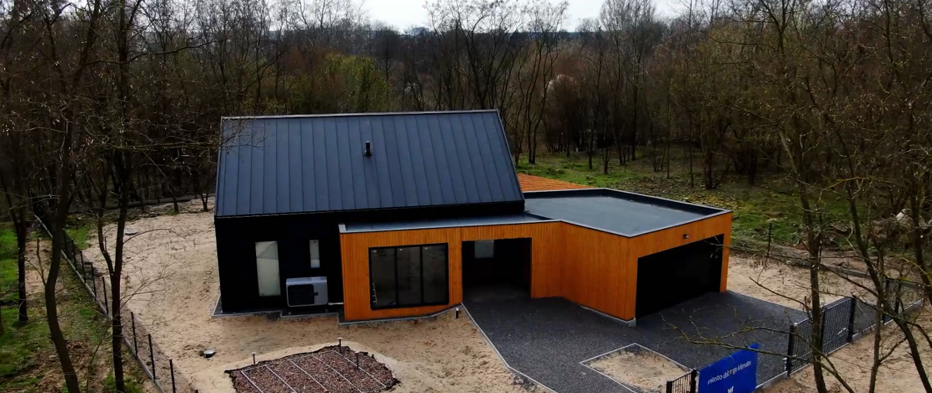 Construction of a single-family residential building as part of energy ...