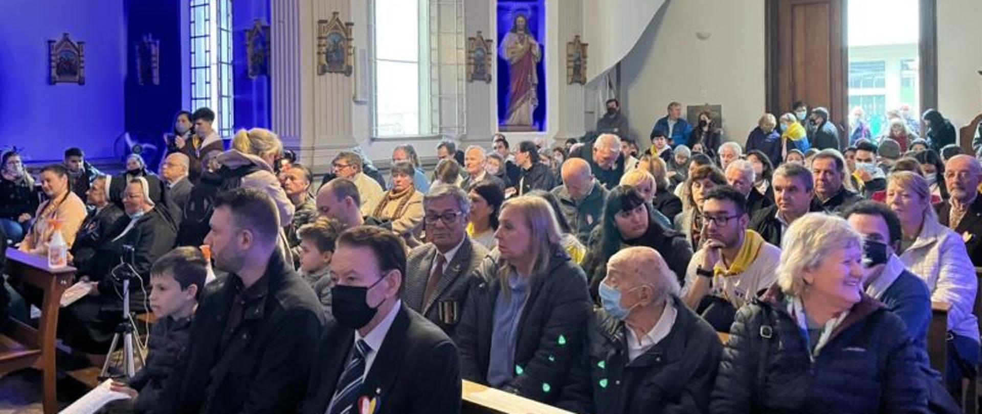 La comunidad ucraniana en Argentina decidió celebrar misas de acción de gracias con la ayuda de un polaco.