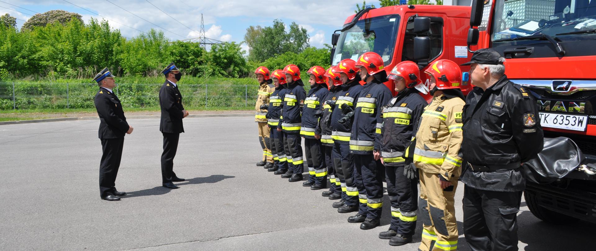 WIZYTA ŚWIĘTOKRZYSKIEGO KOMENDANTA WOJEWÓDZKIEGO W OSTROWIECKIEJ KOMENDZIE