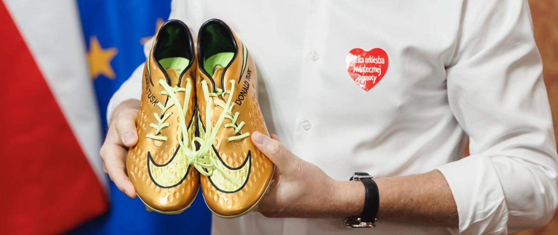 Złote korki wystawione na licytację