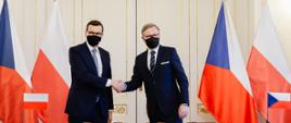 Premier Mateusz Morawiecki oraz premier Czech Petr Fiala podpisali umowę kończącą spór ws. KWB Turów. Fot. KPRM