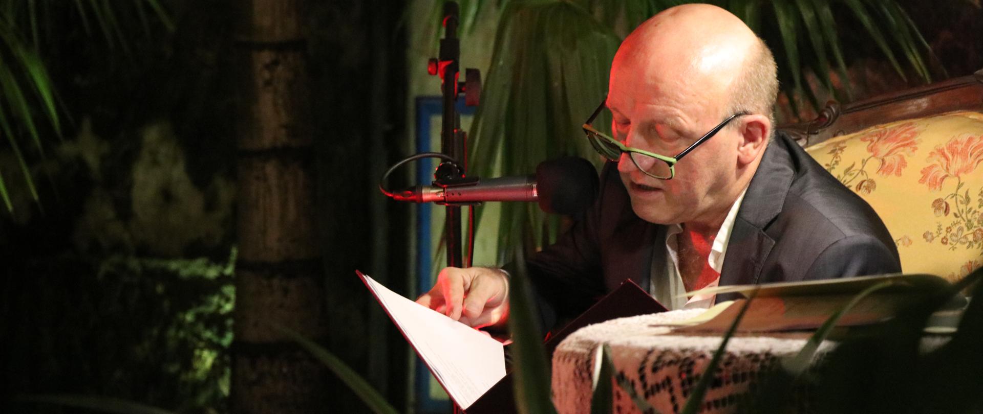 1 Zanzibar_poetry evening