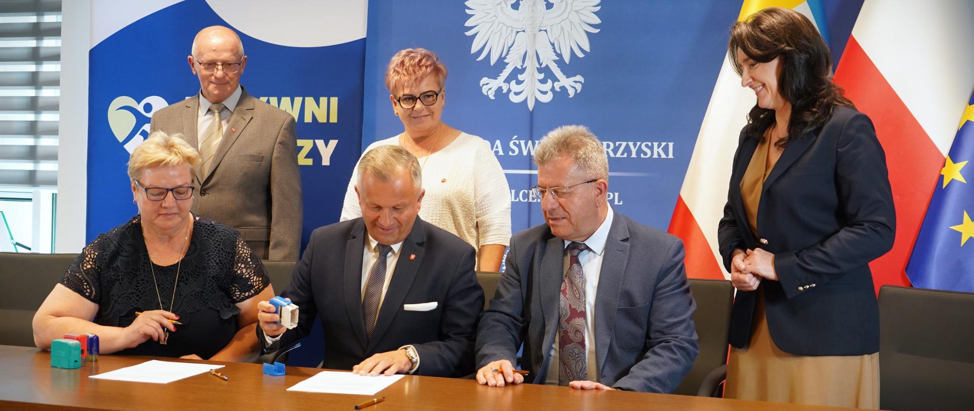 Program „Aktywni Seniorzy - ASY” - podpisanie porozumień 