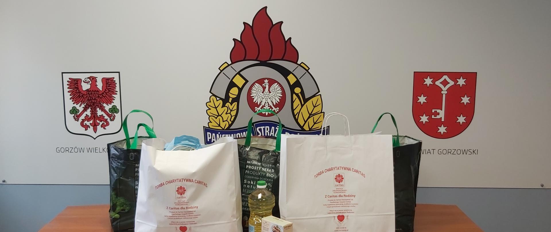 paczki dla caritasu