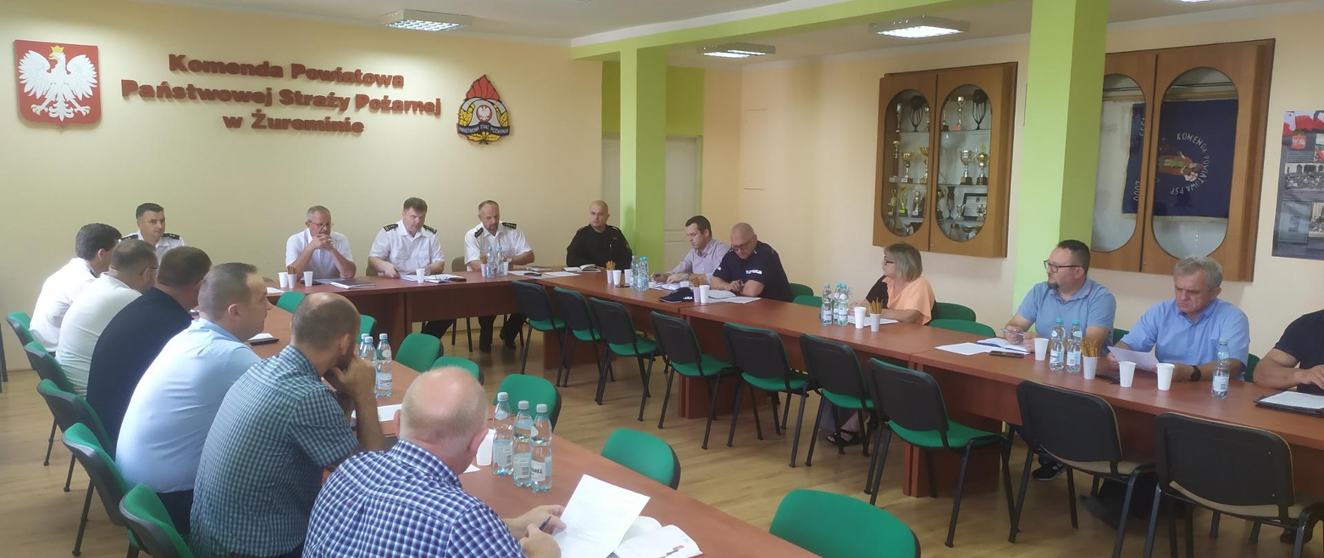 Narada Komendanta Powiatowego PSP z przedstawicielami służb, instytucji oraz Wójtami
i Komendantami Gminnymi.
