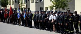 100-lecie OSP Siemiatycze-pododdział strażaków oraz poczty sztandarowe