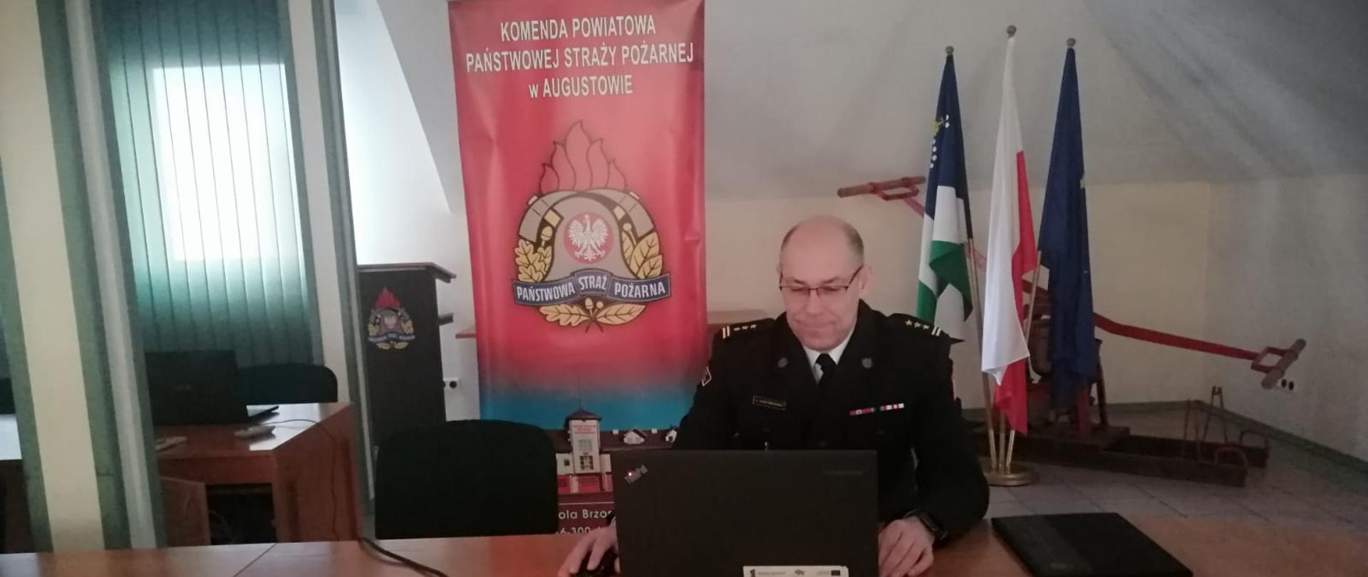 Na zdjęciu Komendant Powiatowy PSP w Augustowie st. bryg. Leszek Krzyżewski