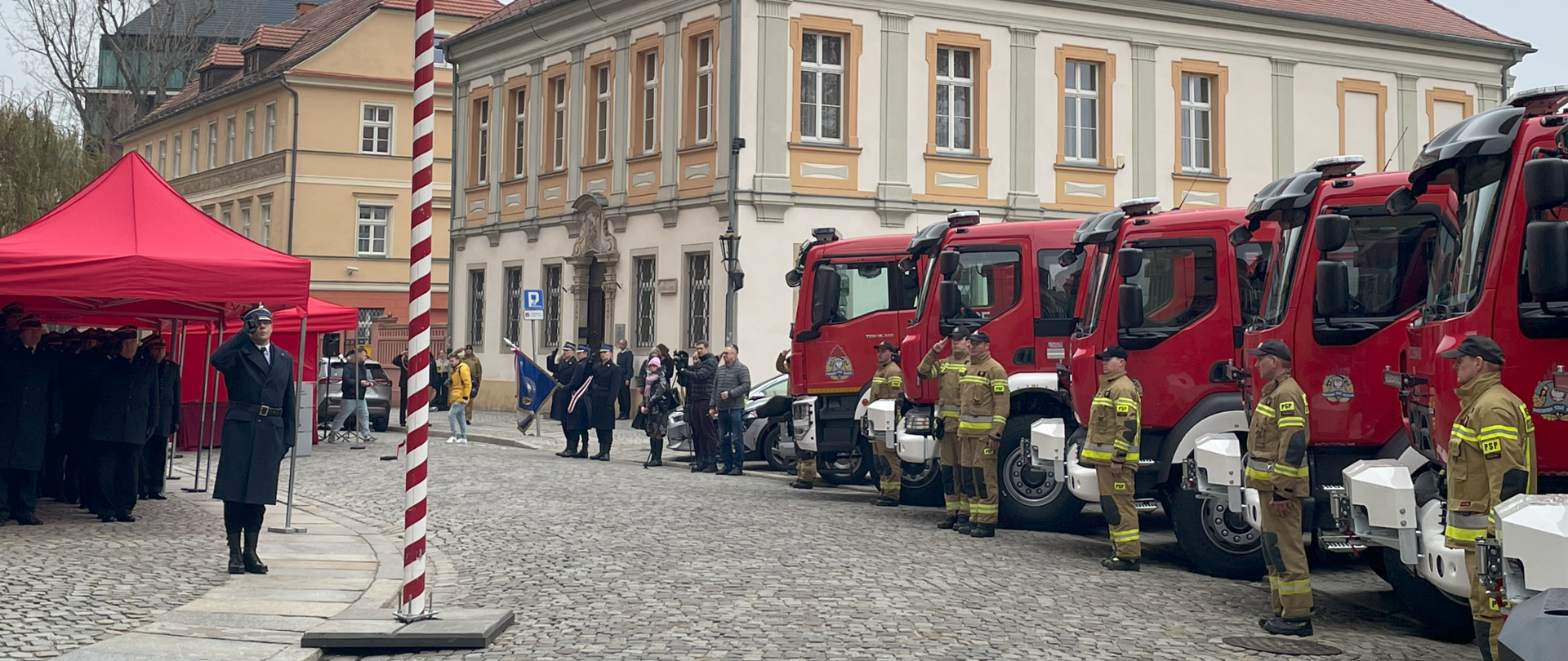 Uroczystość przekazania pojazdu