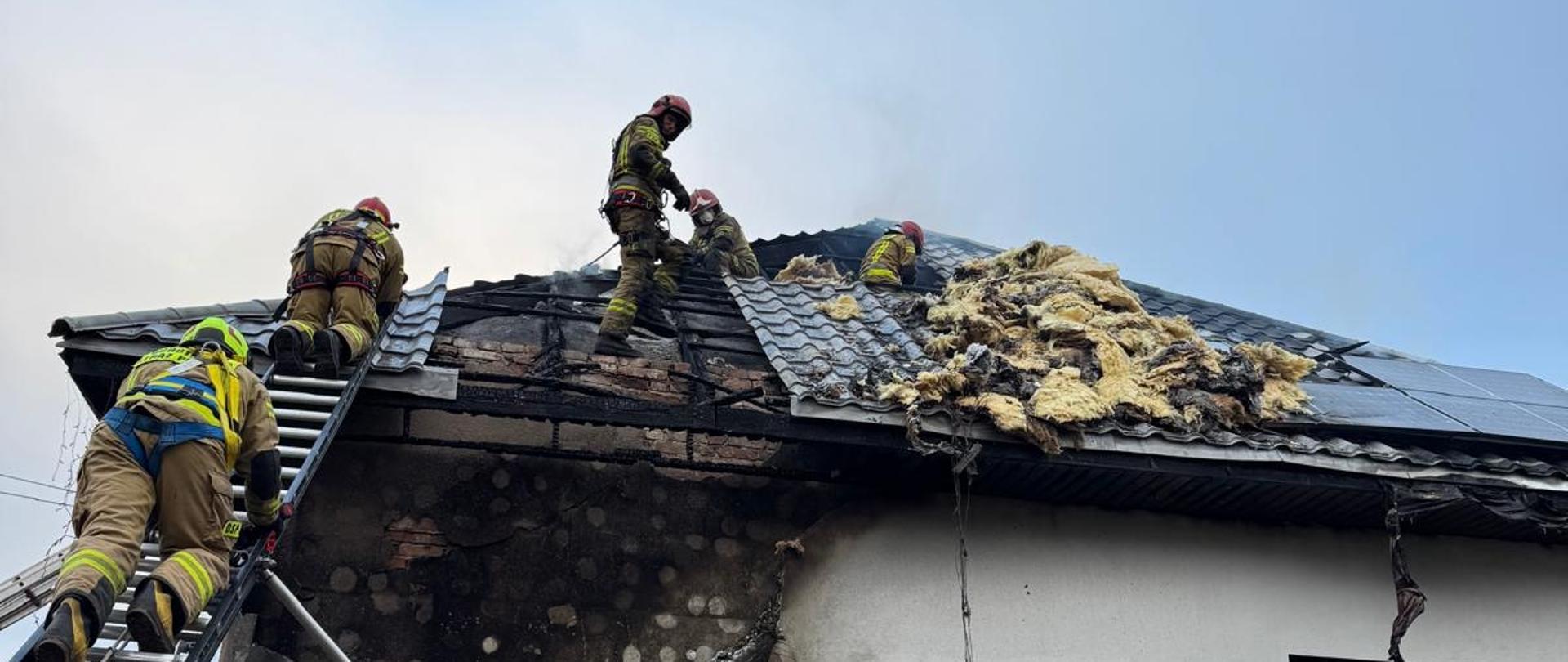 Pożar budynku w Porębie