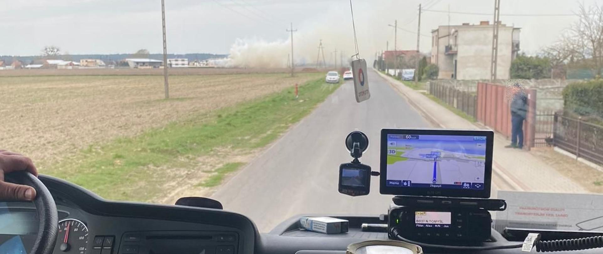 PERZYNY – POŻAR CHLEWNI W ŚWIĄTECZNY LANY PONIEDZIAŁEK