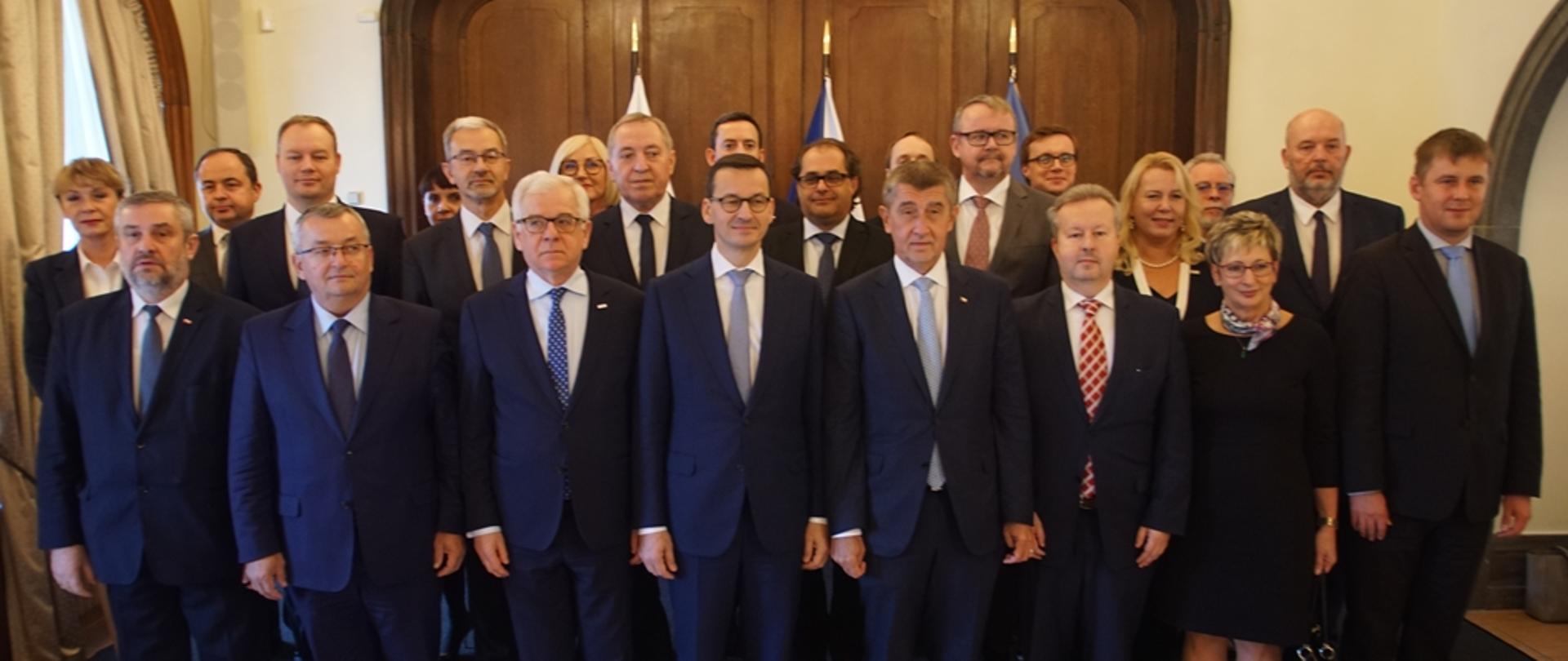 Uczestnicy polsko-czeskich konsultacji międzyrządowych
