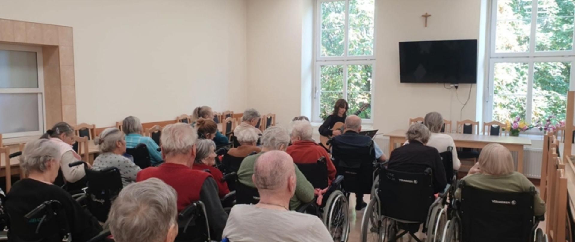 Muzyczne spotkanie w Centrum Medyczno-Charytatywnym im. Św. Józefa w Przemyślu. 