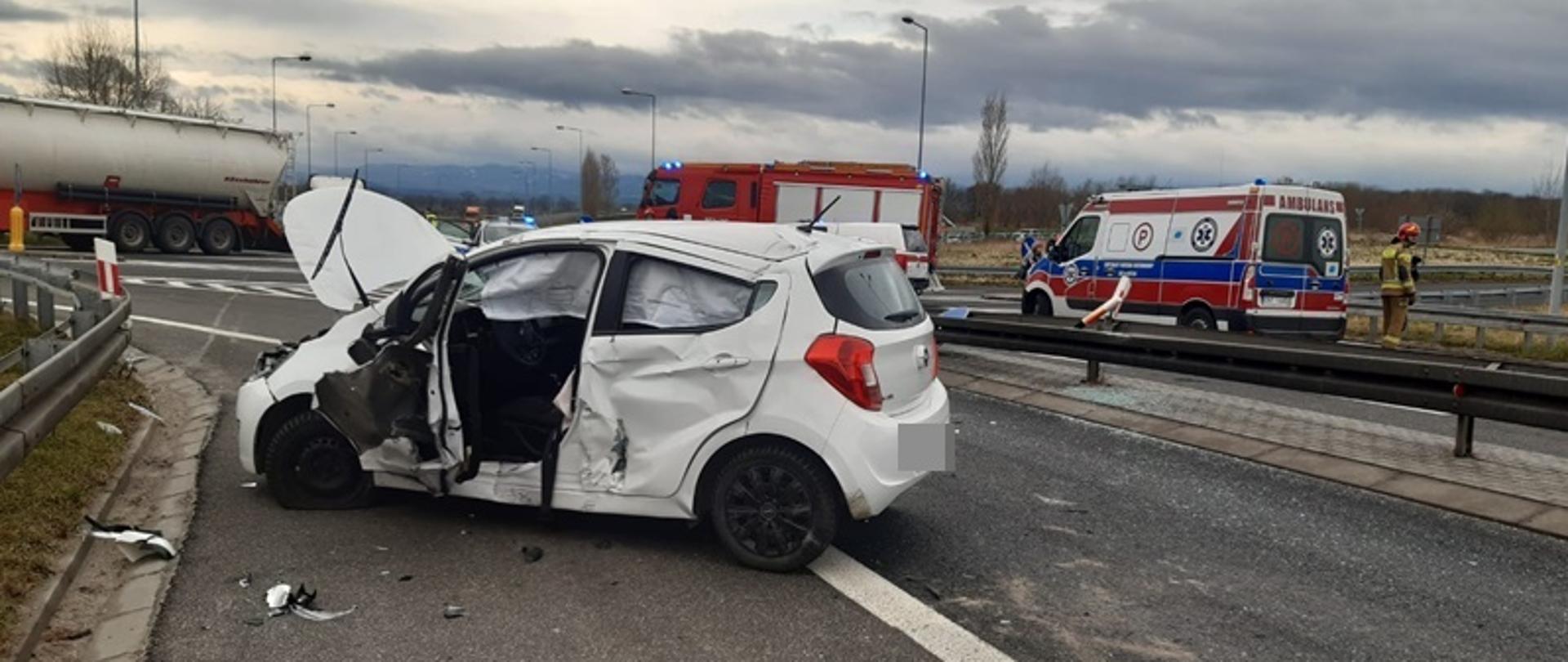 Wypadek na skrzyżowaniu DK46 z ul. 1 Maja - Otmuchów.