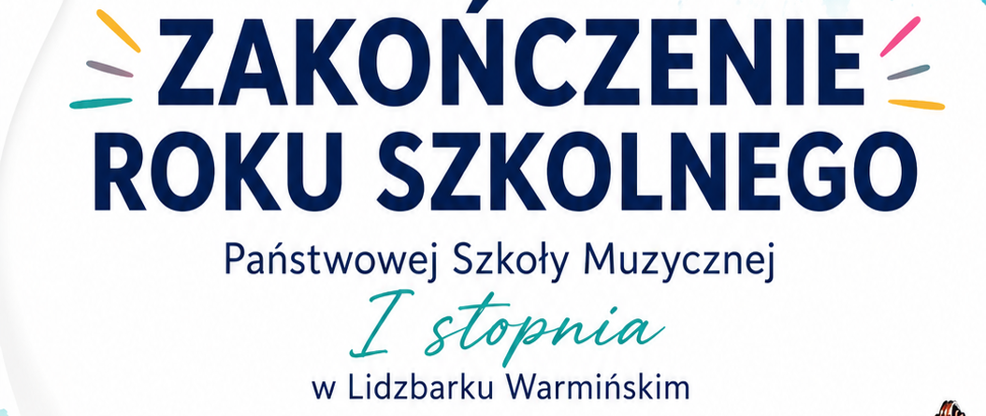 Z lewej strony plakatu logo z grafiką złotego saksofonu i nazwa szkoły w kolorze czarnym. Z prawej strony pięciolinia w kolorze białym i białym kluczem wiolinowym.Niżej nazwa szkoły i data wydarzenia. Z lewej strony wiolonczela , z prawej strony trzy czwarte fortepianu, obok pulpit z nutami.