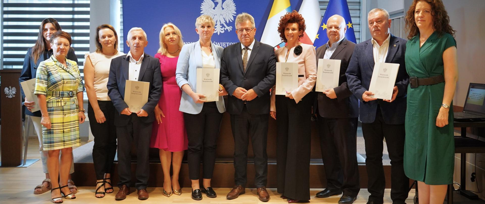 Podpisanie umów na usuwanie skutków klęsk żywiołowych