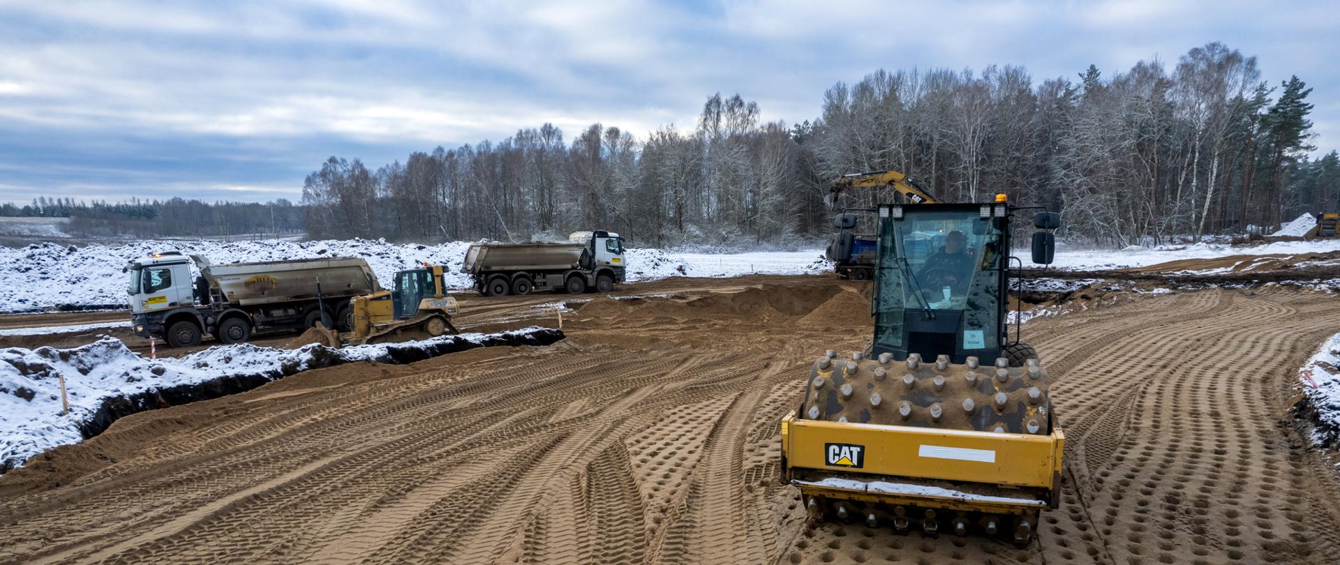 Roboty drogowe - widok na walec
