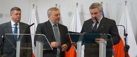 Prezes Wiktor Szmulewicz wręczył postulaty KRIR ministrowi Ardanowskiemu