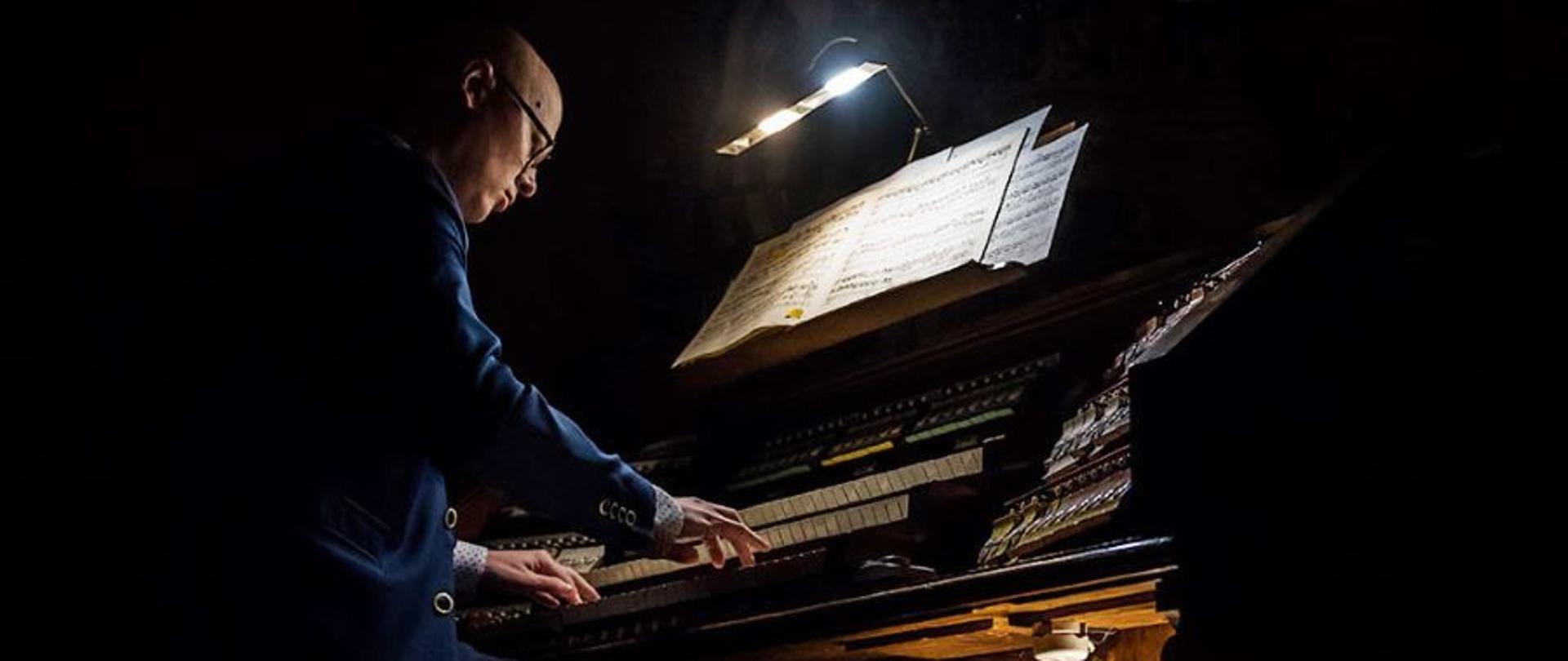El organista polaco realizó una serie de conciertos en Argentina. 
