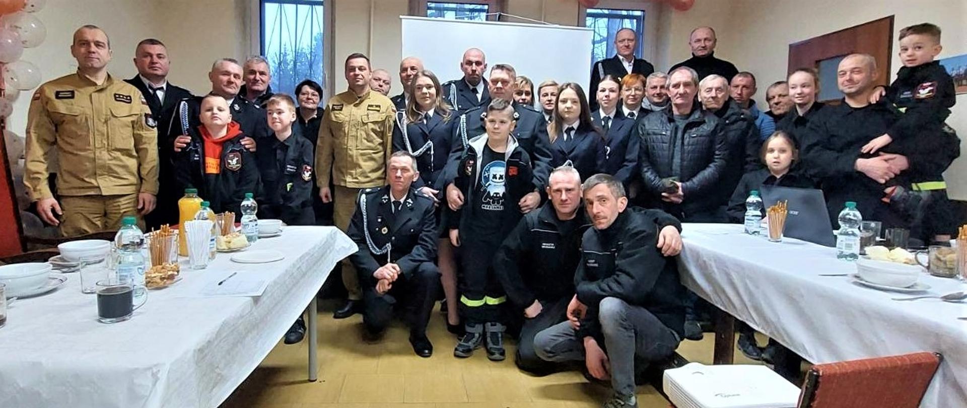 Zdjęcie z uczestnikami zebrania