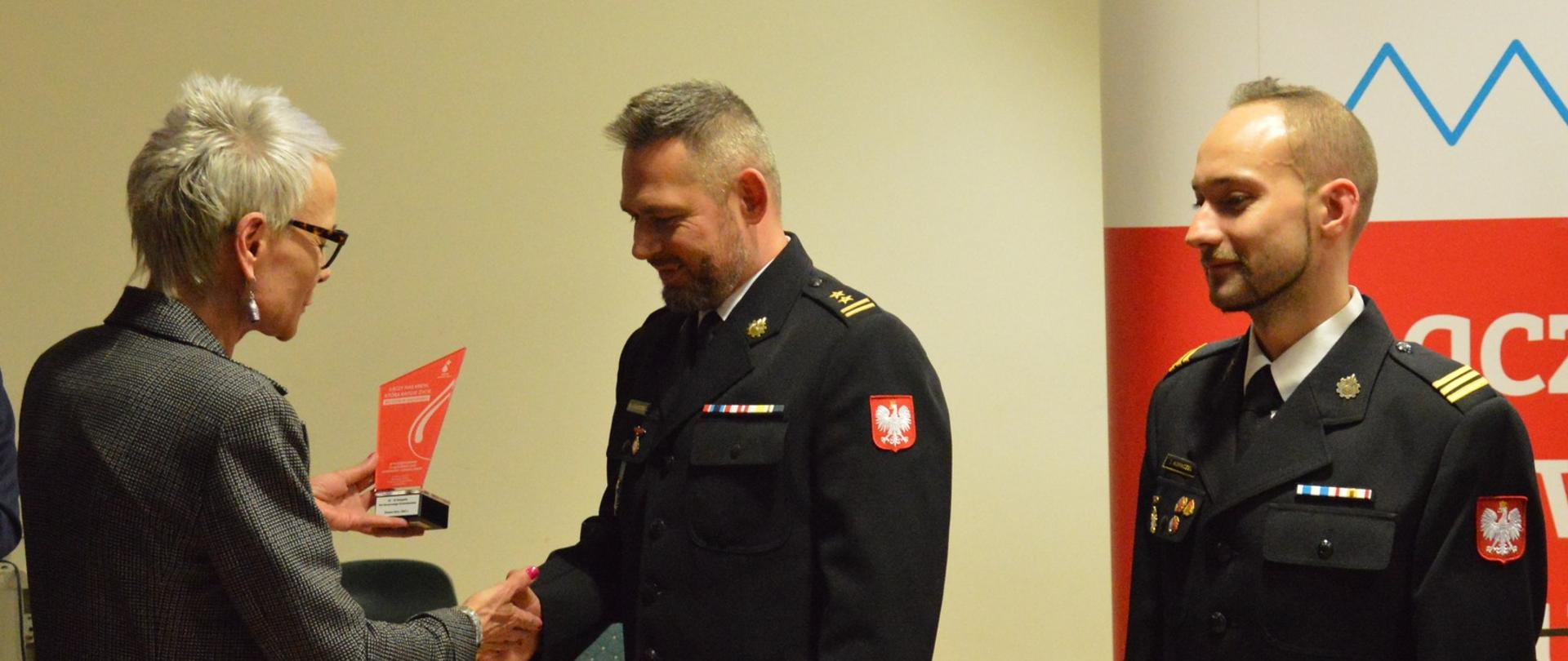 Uroczystość "Honorowy Dawca Krwi – Zasłużony dla Zdrowia Narodu" - wręczenie statuetki bryg. Rafałowi Koniecznemu