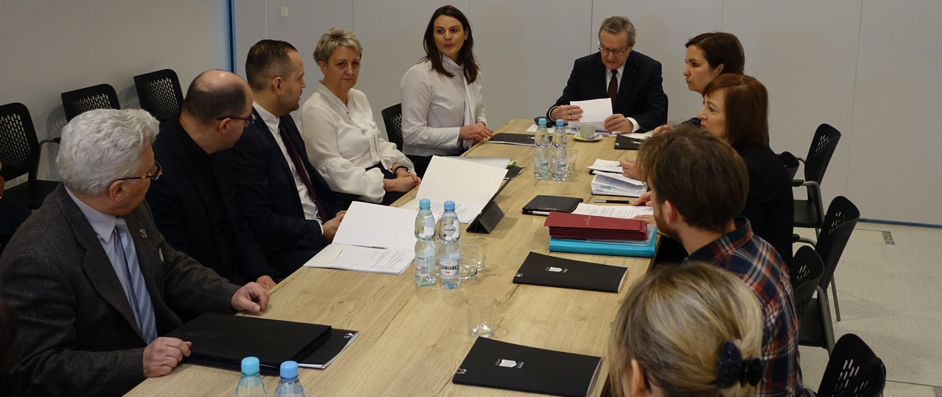 Pierwsze posiedzenie Rady Muzeum – Dom Rodziny Pileckich z udziałem wicepremiera prof. Piotra Glińskiego, fot. Grzegorz Kozik 