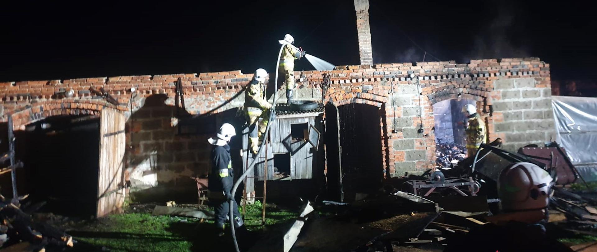 Pożar budynku gospodarczego w miejscowości Ulatowo-Czerniaki