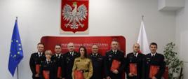 Na zdjęciu Komendanci Powiatowi oraz nagrodzeni funkcjonariusze