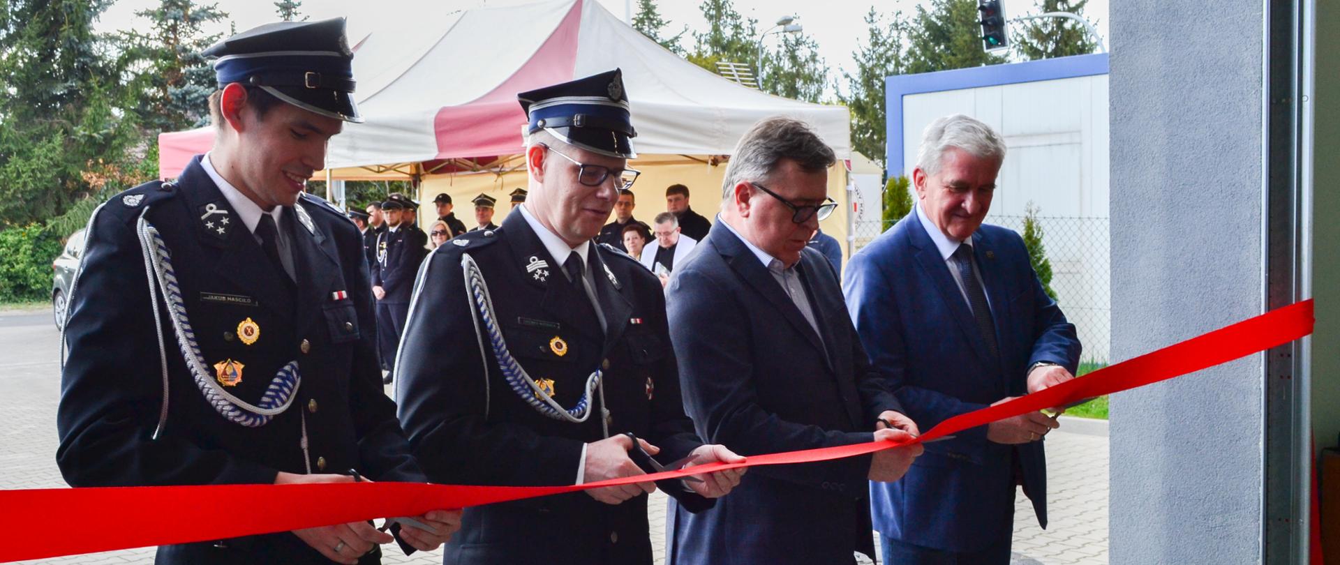 Otwarcie nowej strażnicy Ochotniczej Straży Pożarnej w Puszczykowie