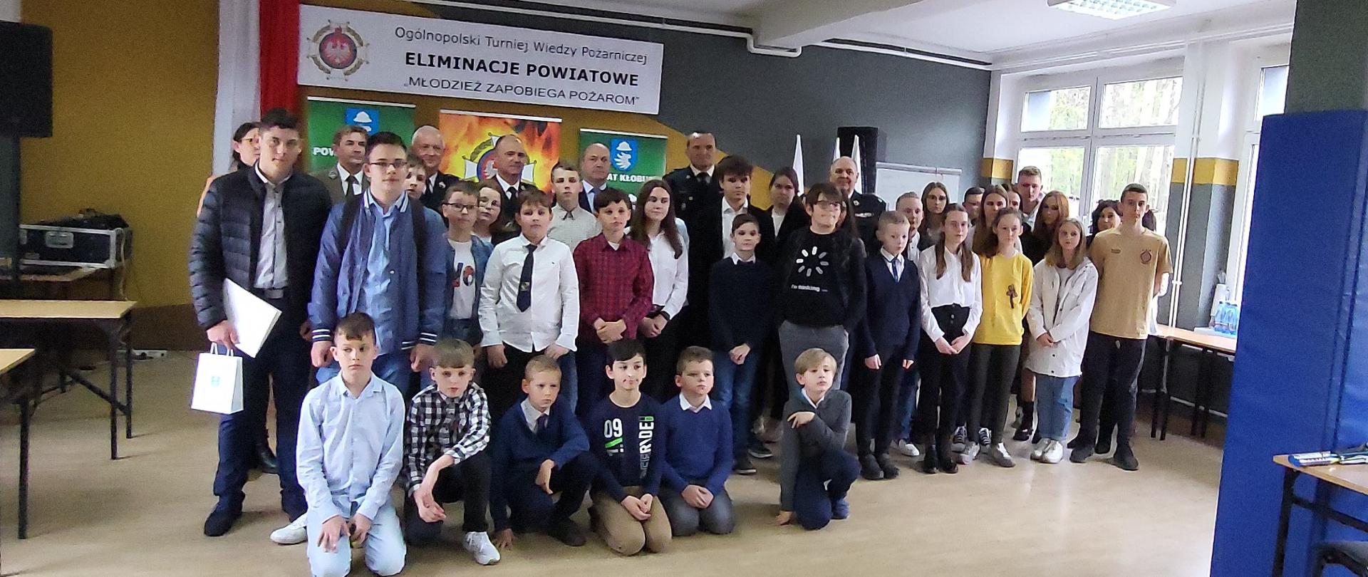 Zdjęcie przedstawia uczestników Eliminacji Powiatowych Ogólnopolskiego Turnieju Wiedzy Pożarniczej 2022r