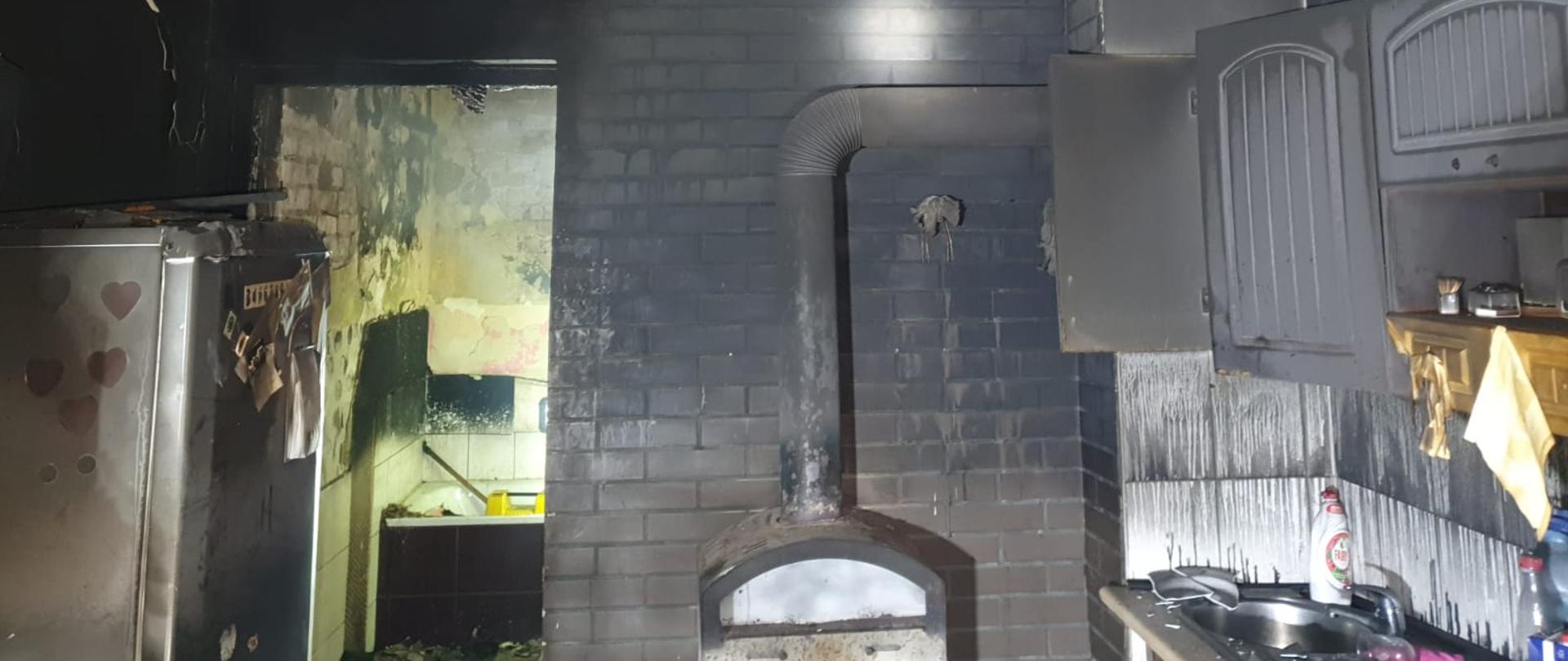 POŻAR MIESZKANIA W MIEJSCOWOŚCI WIELEŃ