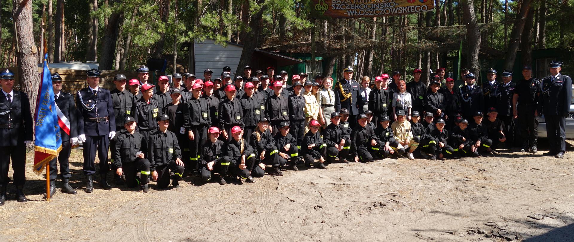 Członkowie obozu MDP