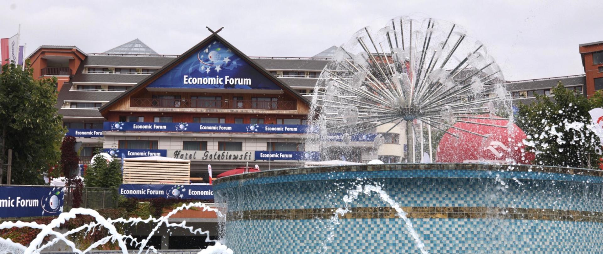 budynek Hotelu Gołębiewski w Karpaczu - miejsce konferencji Forum Ekonomicznego