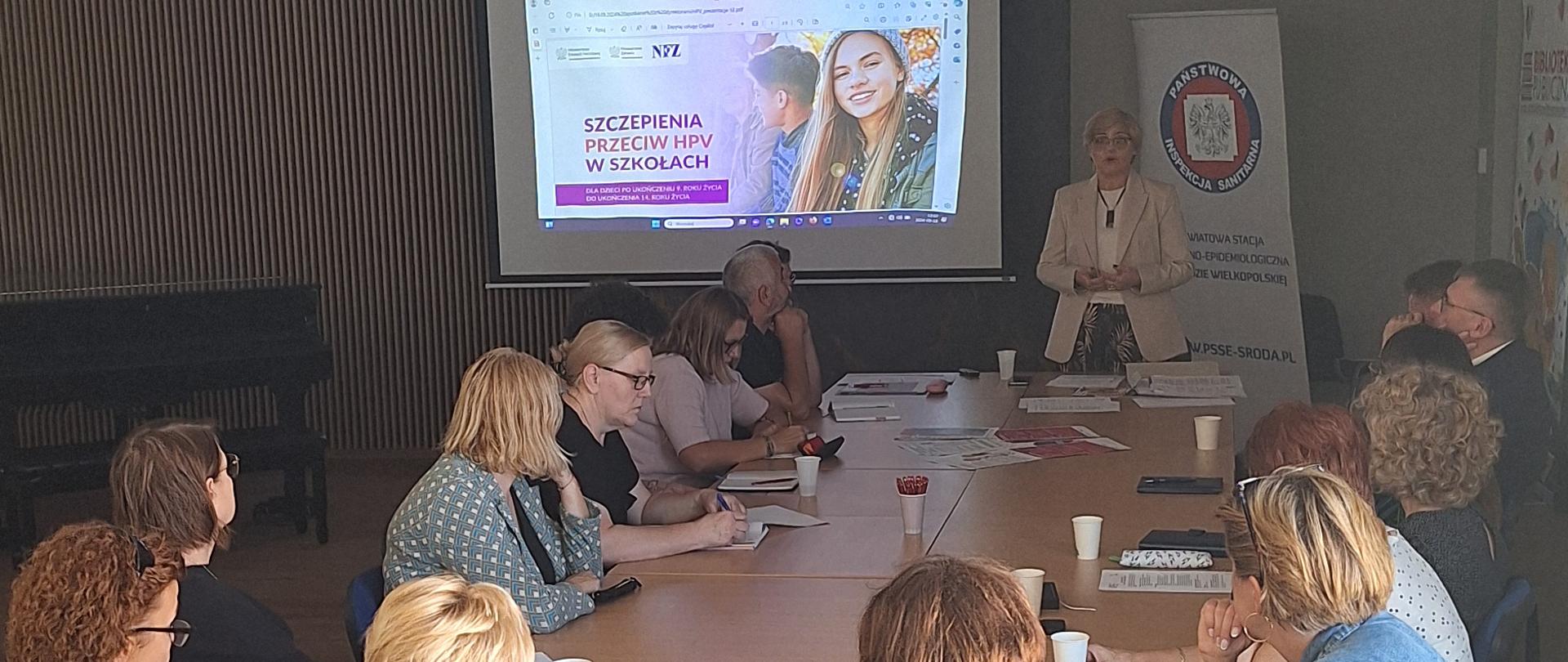 spotkanie_z_dyrektorami_szkół_1809br