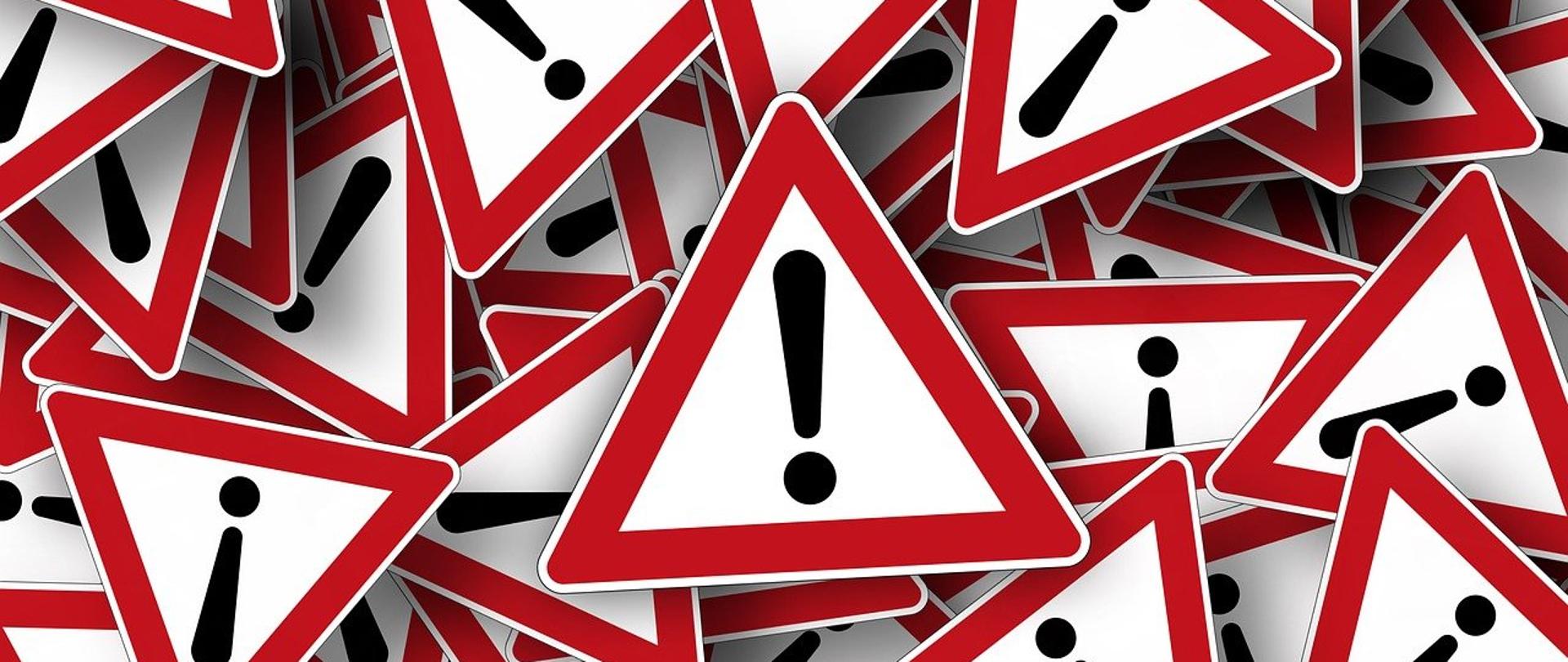 Wykrzyknik w czerownym trójkącie