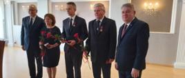  Uhonorowani Krzyżem Zasługi: Starosta Legionowski, Robert Wróbel, Prezes Zarządu Windsor Palace Hotel w Jachrance Alicja Nowakowska oraz Dyrektor Biura Okręgu Mazowieckiego Polskiego Związku Wędkarskiego Janusz Klenczon.