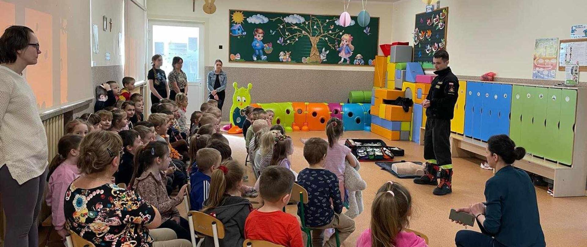 Przedszkole w Czartajewie- pokazy kwalifikowanej pierwszej pomocy