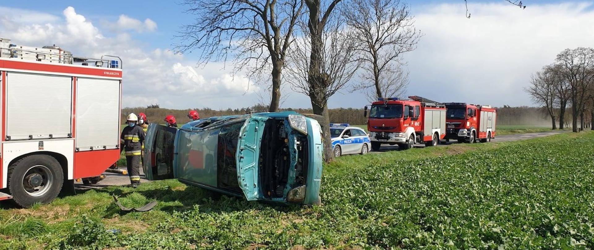 Kolizja samochodu osobowego w Górkach