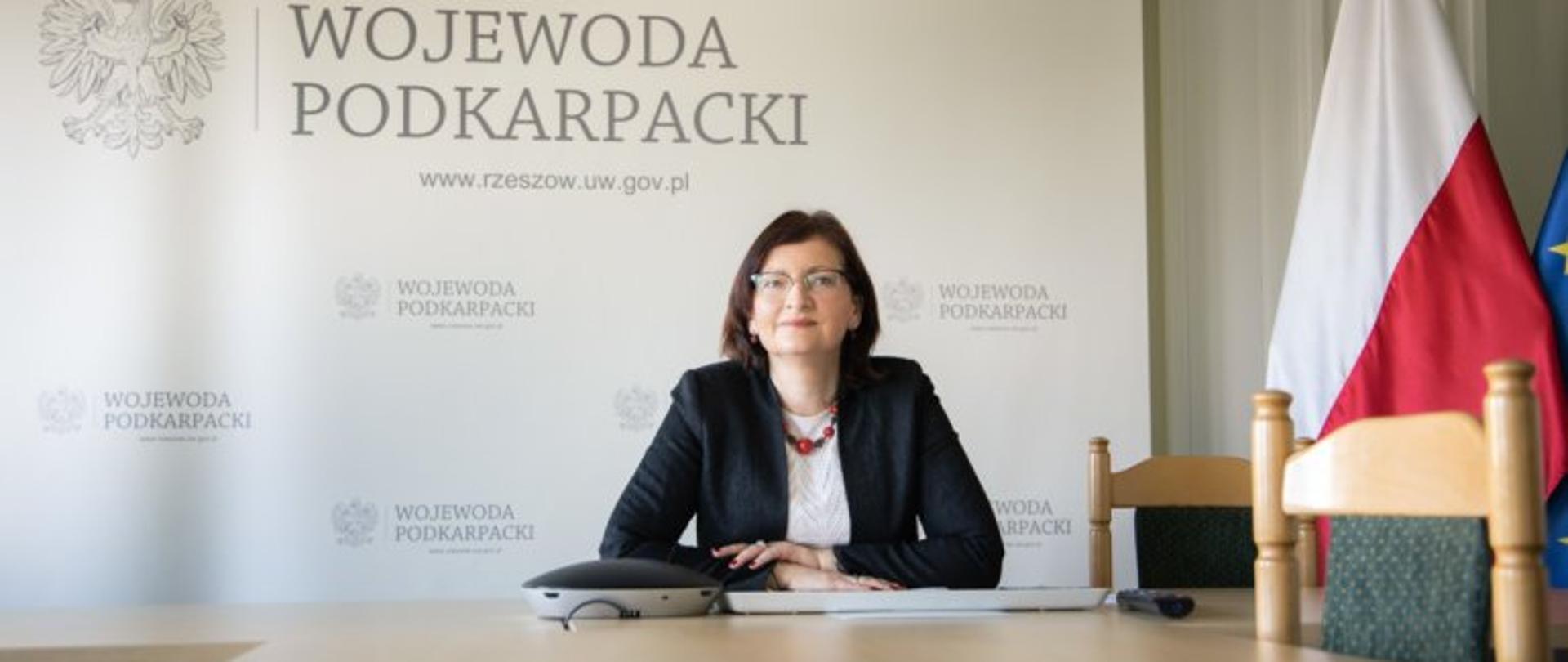 Wojewoda podkarpacki bierze udział w konferencji na temat wyzwań gospodarczych województwa