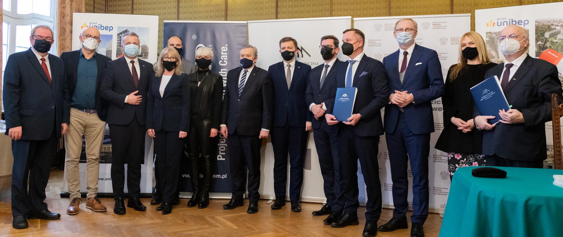 Podpisanie umowy z Generalnym Wykonawcą inwestycji pn. Budowa kampusu Akademii Muzycznej im. F. Nowowiejskiego w Bydgoszczy, finansowanej ze środków Wieloletniego Programu Finansowego RP.