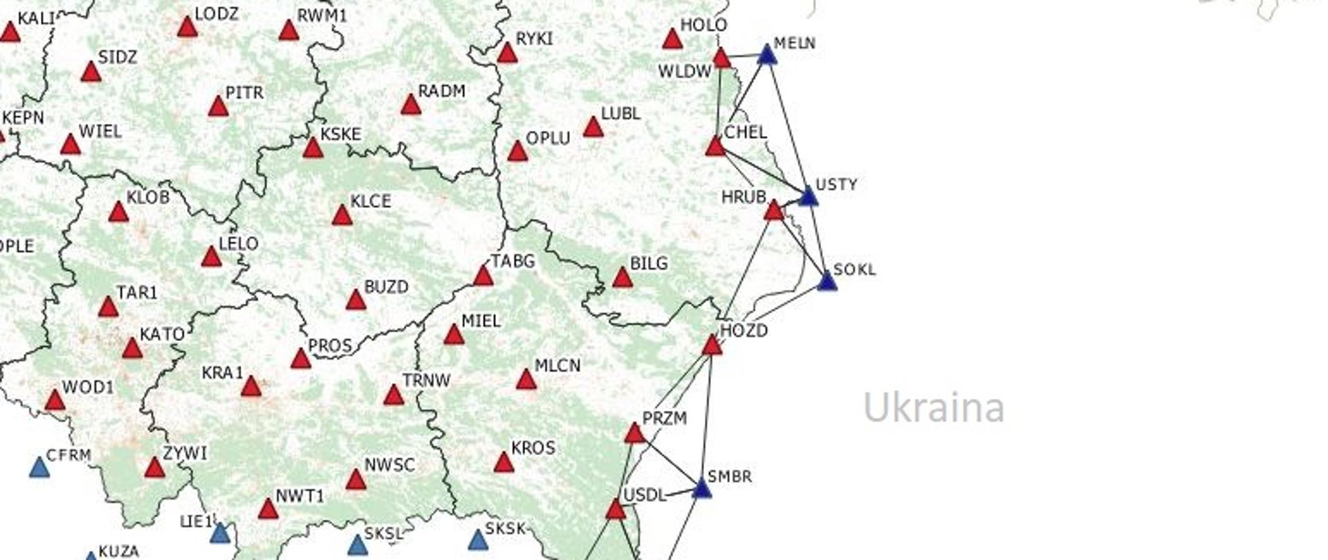 Rysunek przedstawia fragment mapy z lokalizacją ukraińskich stacji referencyjnych GNSS objętych porozumieniem. 