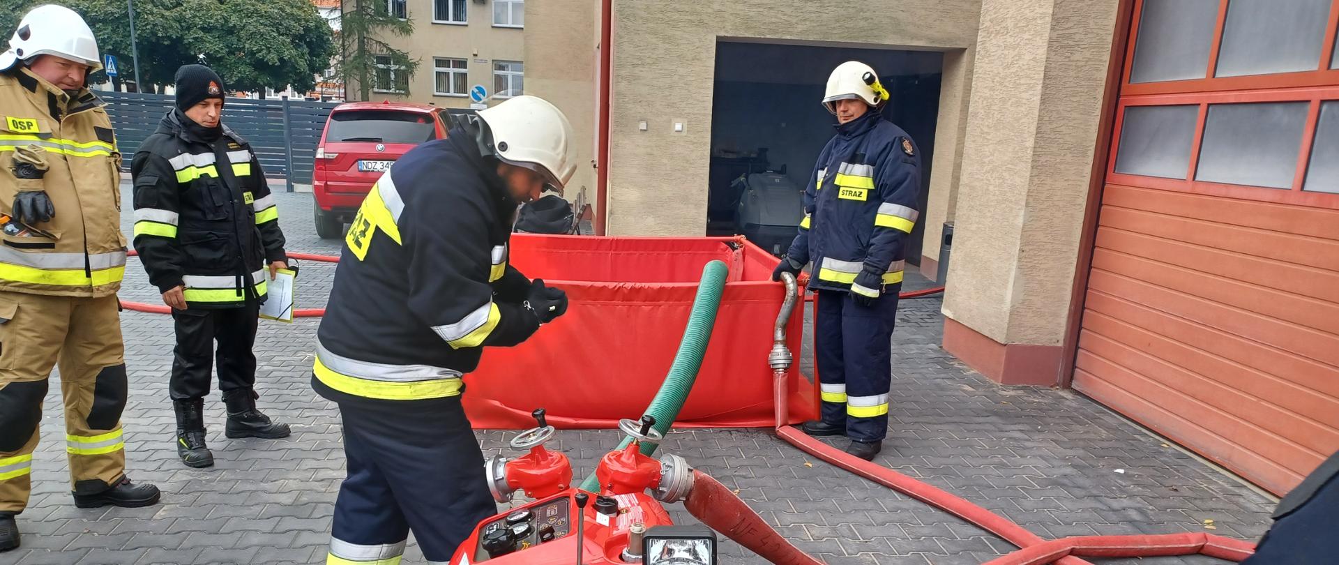 Egzamin szkolenia kierowców-konserwatorów sprzętu ratowniczego z terenu powiatu działdowskiego