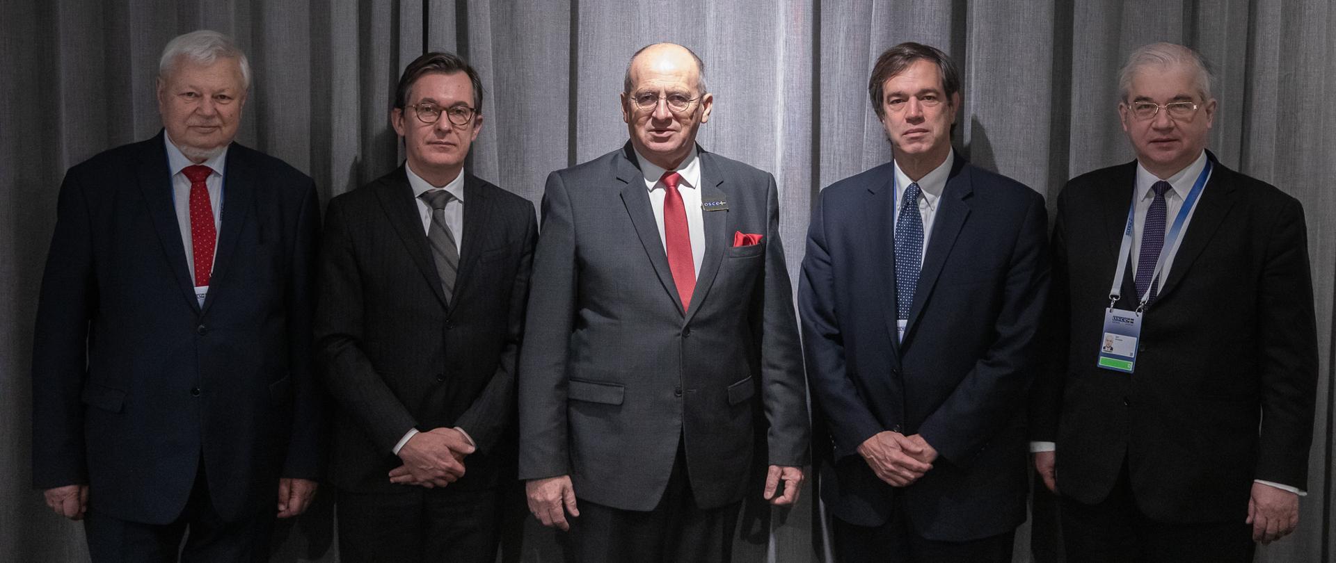 2021.12.03 Sztokholm , Szwecja . Minister Zbigniew Rau . OSCE / OBWE . Bilateralka Grupa Minska .
Fot. Tymon Markowski / MSZ